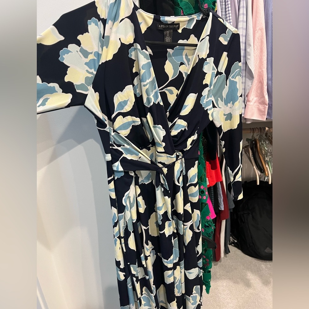 Maternity wrap dress- Pea in the Pod